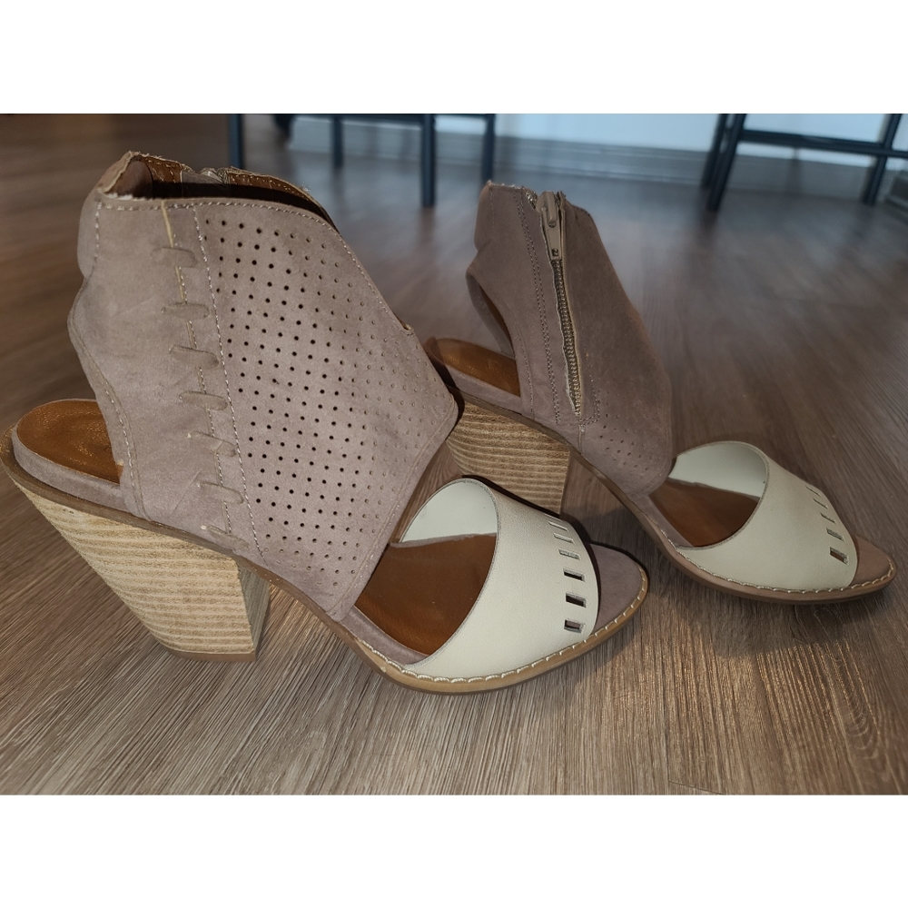 Size 7.5, low heels, Dolce by Mojo Moxy, never worn